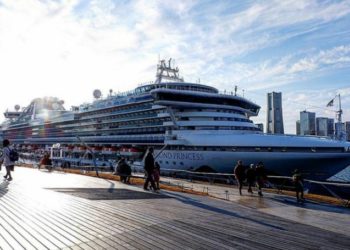 Waspadai Virus Corona, Jepang Karantina Sebuah Kapal Pesiar