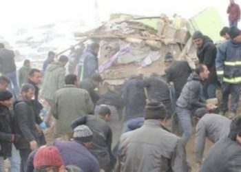 Turki dan Iran Diguncang Gempa, 9 Orang Tewas, Ratusan Rumah Rusak