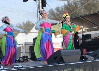 Indonesia Tampilkan Tari None Betawi Diajang Diaz Festival di Mossel Bay