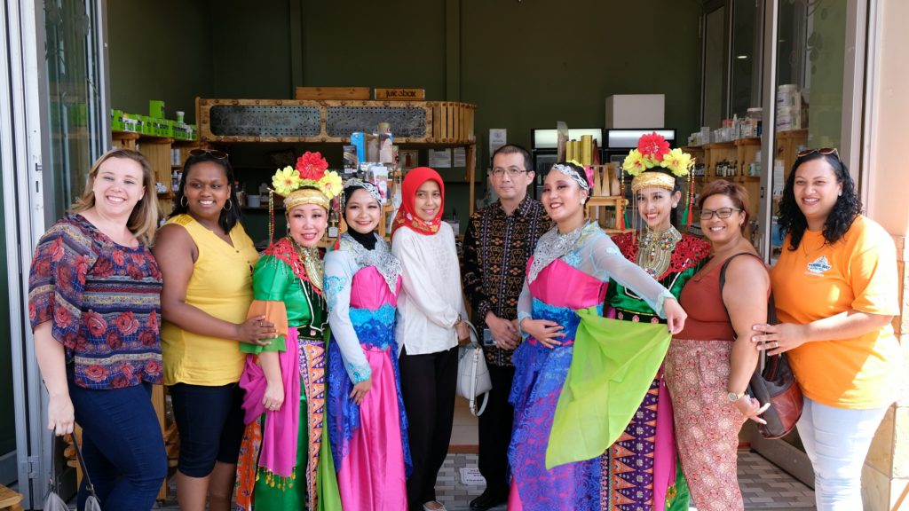 Indonesia Tampilkan Tari None Betawi Diajang Diaz Festival di Mossel Bay 2