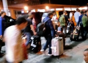 Ditengah Kekhawatiran Virus Corona, Rombongan Warga China Tiba di Bandara Kendari