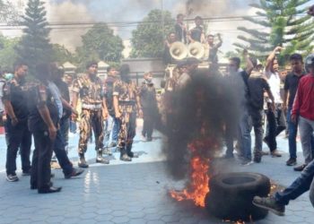 Cegah Wabah Coronavirus, Demonstrasi Tolak TKA China Menggema di Kendari