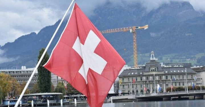 Wabah Covid-19 di Swiss, 10.000 Orang Terinfeksi