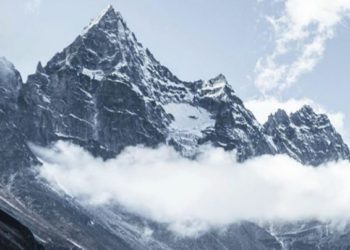 Tim Pendaki asal Tiongkok Memulai Ekspedisi Everest Disaat Pandemi Covid-19