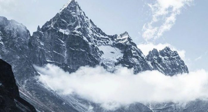 Tim Pendaki asal Tiongkok Memulai Ekspedisi Everest Disaat Pandemi Covid-19