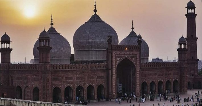 Pakistan Izinkan Warga Shalat di Masjid Selama Bulan Ramadhan