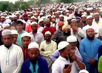 Sudah Dilarang, 100.000 Warga Bangladesh Tetap Hadiri Pemakaman Ulama