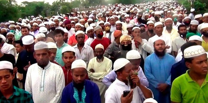 Sudah Dilarang, 100.000 Warga Bangladesh Tetap Hadiri Pemakaman Ulama 1 Sudah Dilarang, 100.000 Warga Bangladesh Tetap Hadiri Pemakaman Ulama