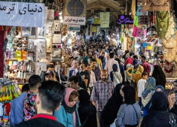Iran Berangsur Pulih dari Covid-19, Masyarakat Mulai Bekerja Kembali