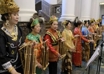 Ratusan Orang Indonesia Ramai-ramai Jadi Warga Negara Taiwan
