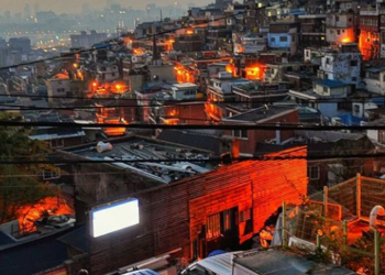 Covid-19 Merebak, Itaewon Menjelma Menjadi ‘Kota Hantu’