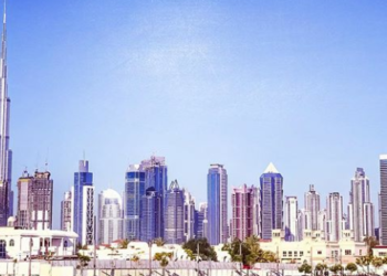 Burj Khalifa Dubai Disulap Jadi Kotak Amal Raksasa