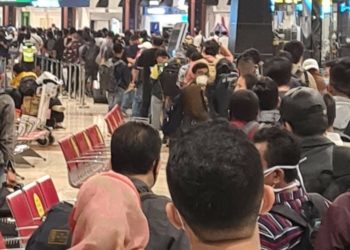 Protes Keras Penumpukan Penumpang di Bandara Internasional Soekarno-Hatta