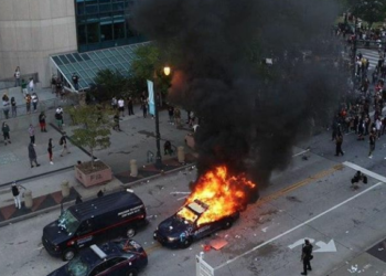 Minneapolis Membara, Pentagon Siagakan Polisi Militer