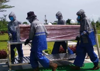 Covid-19 di Indonesia Makin Ganas, Korban Jiwa Capai 1.698 Orang