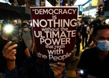 Demonstran Hong Kong Blokade Jalan, Puluhan Orang Ditangkap