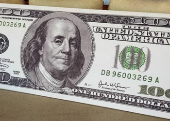 Dolar Amerika Ambruk ke Level Terendah