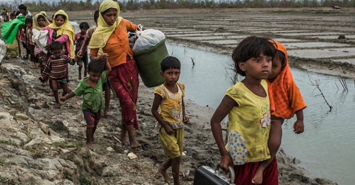 Operasi Militer Myanmar Paksa Ribuan Warga Rakhine State Mengungsi