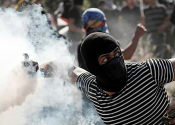 Lawan Aneksasi, Warga Palestina Bentrok dengan Pasukan Israel