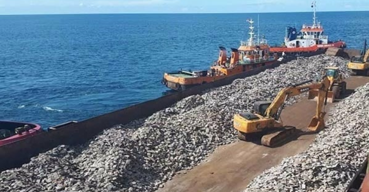 Gelombang TKA China di Tengah Ambisi Indonesia Merajai Baterai Lithium Global 1 Gelombang TKA China di Tengah Ambisi Indonesia Merajai Baterai Lithium Global