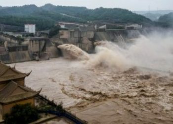 Bendungan di China Diledakkan