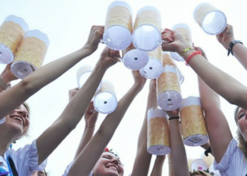 Pesta Pora Ribuan Penduduk China di Festival Bir Qingdao