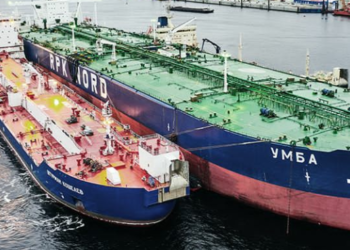 Perusahaan Rusia Pasok Minyak Arktik ke Asia, Pasar Pertama di China