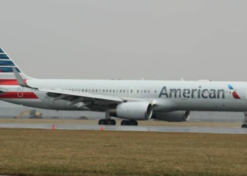 American Airlines akan Berhentikan 19 Ribu Pekerja