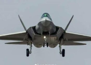 China Terdeteksi Uji Terbang FC-31, Pesaing Jet Tempur Siluman F-35 AS