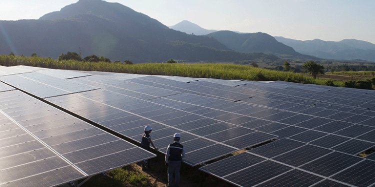 Risen Raih Kontrak Kerja Sama 140 MW dari UPC-AC Energy Solar Asia