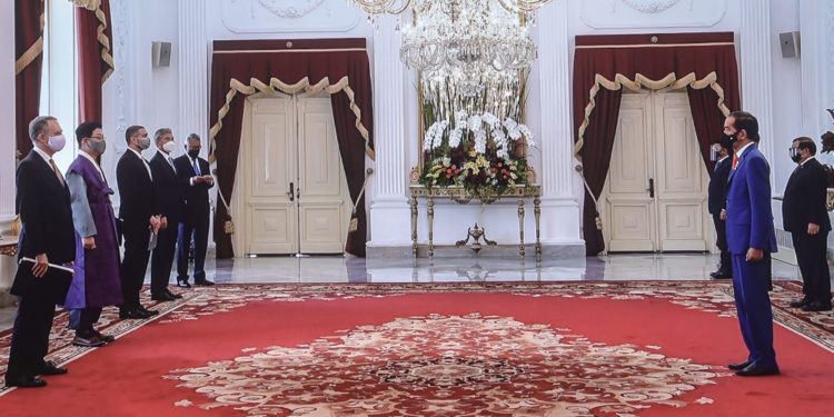 Presiden Jokowi Terima Surat Kepercayaan 7 Dubes LBPP Negara Sahabat