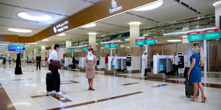 Emirates Tingkatkan Pengalaman Bandara dengan Kios Check-in Mandiri di Dubai