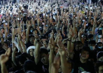 Rakyat Thailand Tuntut Kebebasan