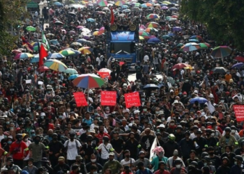 Ditekan Gelombang Demonstrasi, PM Thailand Tolak Mundur