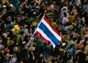 Demonstran Thailand Bertekad Gulingkan Kekuasaan dan Runtuhkan Monarki
