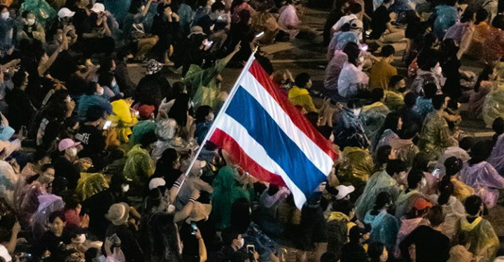 Demonstran Thailand Bertekad Gulingkan Kekuasaan dan Runtuhkan Monarki