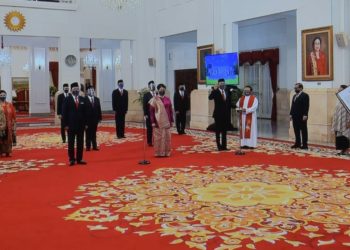Perkuat Diplomasi, Jokowi Angkat 12 Duta Besar RI untuk Negara Sahabat