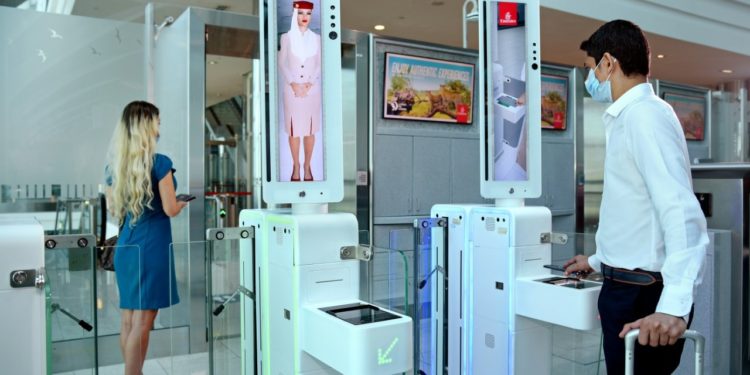 Emirates Luncurkan Jalur Biometrik Terintegrasi di Bandara Dubai