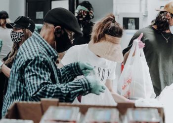 CSR Perusahaan Multinasional Korea dan Kekurangan Pemerintah RI Tangani Pandemi COVID-19