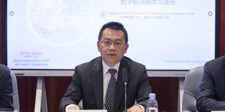 Huawei dan Pakar Global Bahas Solusi Energi Hijau yang Adaptif dengan Era Digital