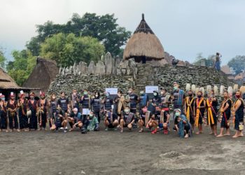 Jelajah Timur Indonesia: 100 Pelari Bangun Sarana Air Bersih di NTT