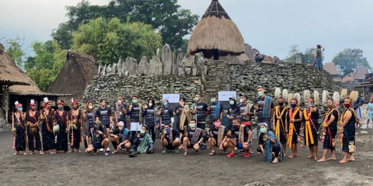 Jelajah Timur Indonesia: 100 Pelari Bangun Sarana Air Bersih di NTT