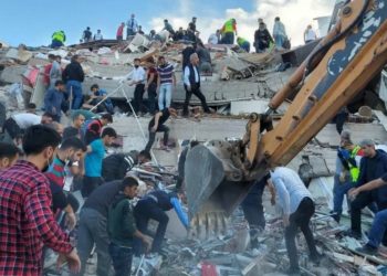 GEMPA TURKI: Korban Jiwa Bertambah Jadi 75 Orang, 1000 Orang Terluka