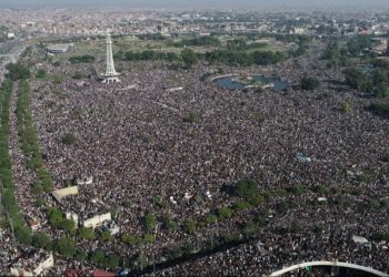 Pemakaman Ulama Pakistan Khadim Hussain Rizvi Dibanjiri Ratusan Ribu Umat Islam