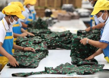 Sritex Indonesia Ekspor 8 Kontainer Seragam Militer ke Filipina