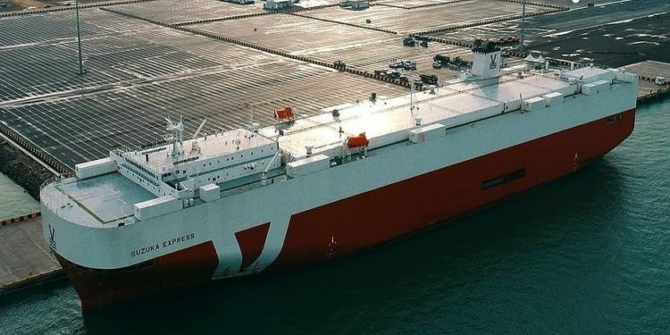 Indonesia Ekspor Perdana 140 Mobil ke Brunei dari Pelabuhan Internasional Patimban