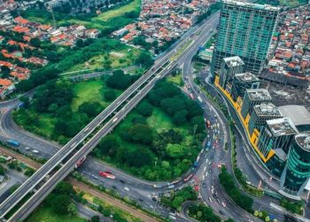 Ditopang Asing dan UMKM, Realisasi Investasi di Surabaya Tembus Rp64 Triliun