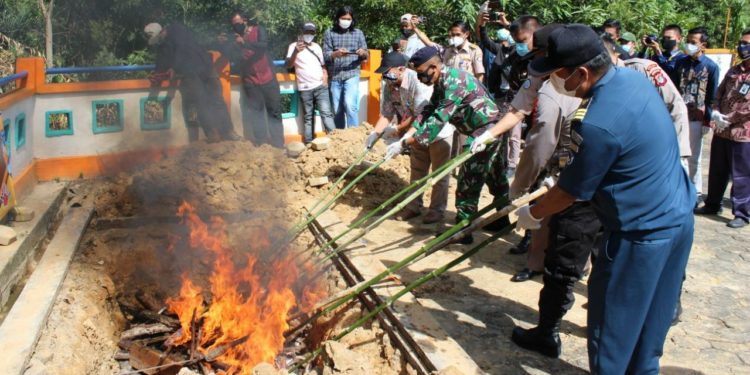Indonesia Musnahkan Ikan Ilegal dari Malaysia
