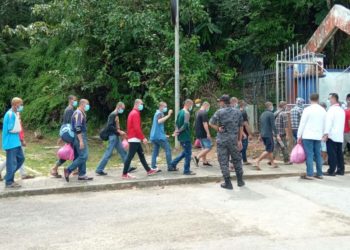 Malaysia Deportasi 201 Warga Indonesia Melalui Entikong
