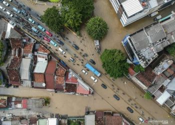 Banjir Mengepung Indonesia, Defisit Ekologi Jadi Sorotan